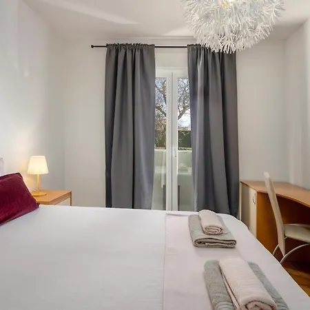 Foenic By Briskva Apartament