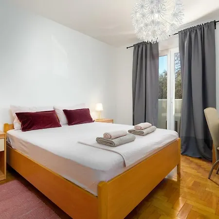 Foenic By Briskva Apartament Tar-Vabriga