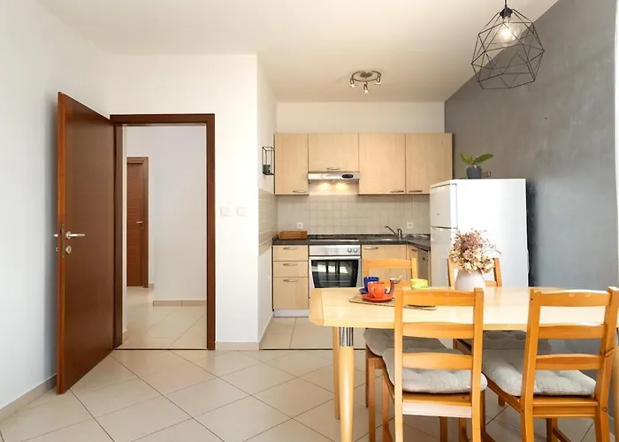 Foenic By Briskva Apartamento