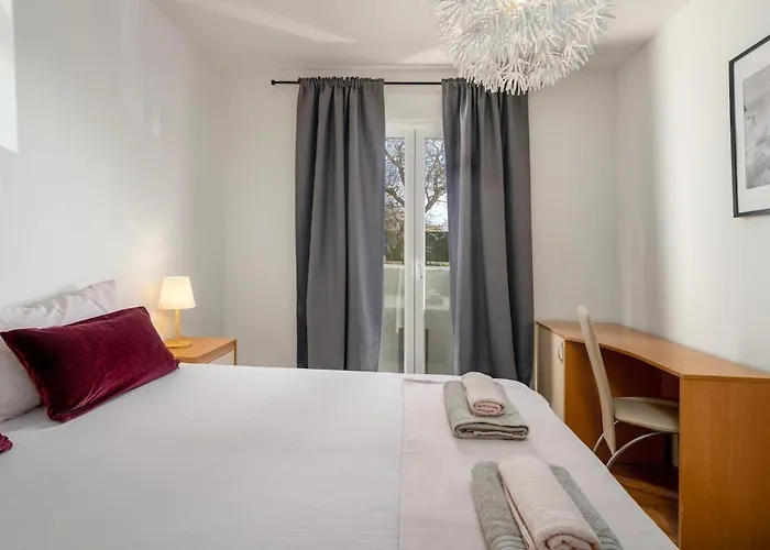 Foenic By Briskva Apartamento