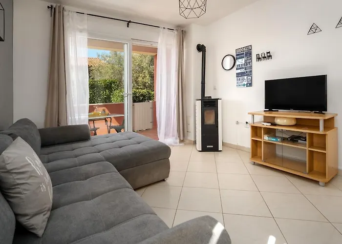 Apartamento Foenic By Briskva Tar-Vabriga