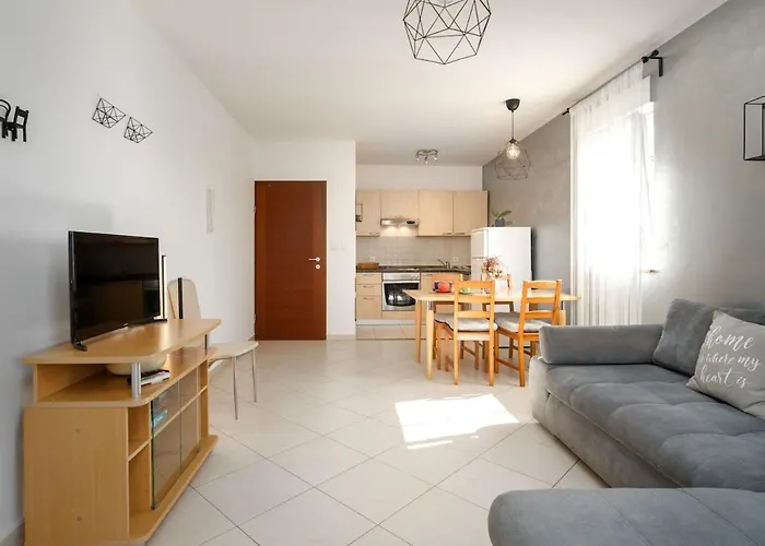 Apartamento Foenic By Briskva Tar-Vabriga